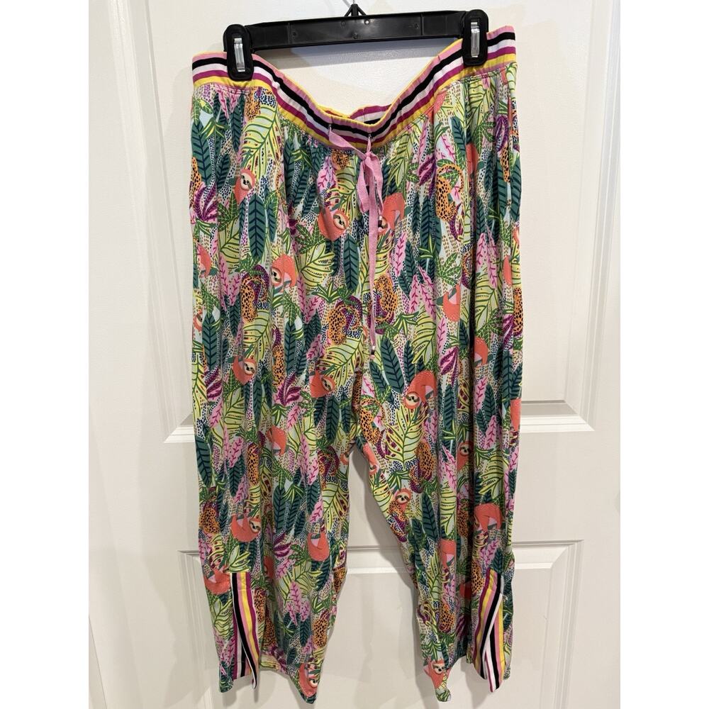 Cuddl Duds Women's PJ Pants Sz XL Capri Lounge Sloth Colorful Jungle Print Cozy